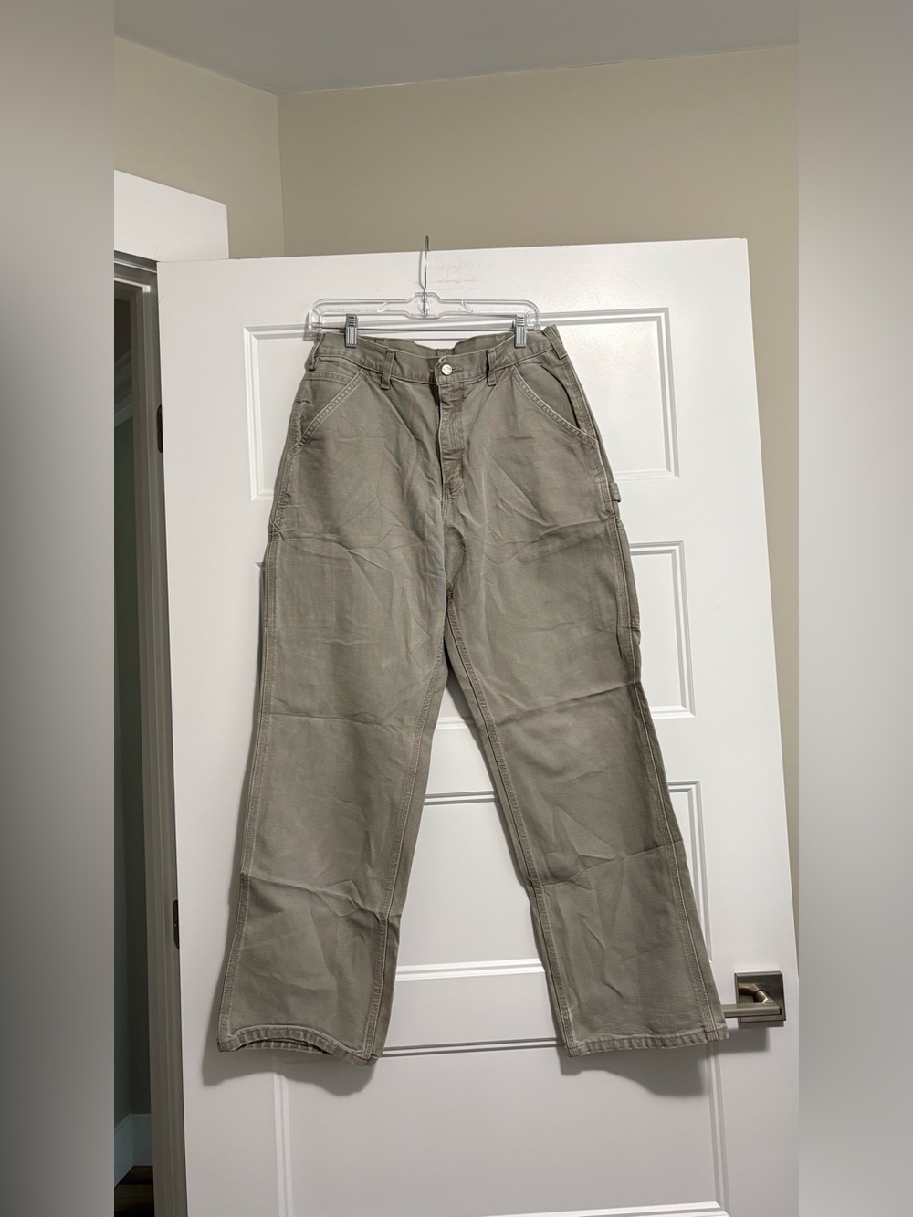 Carhartt Men’s Cargo Pants in Light Khaki 33x32